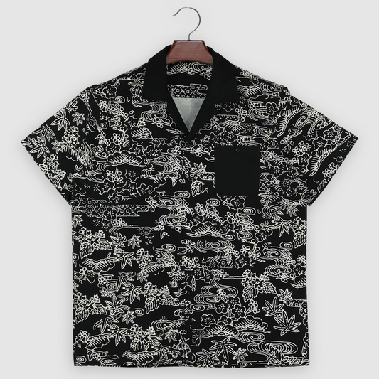 沖縄柄シャツ